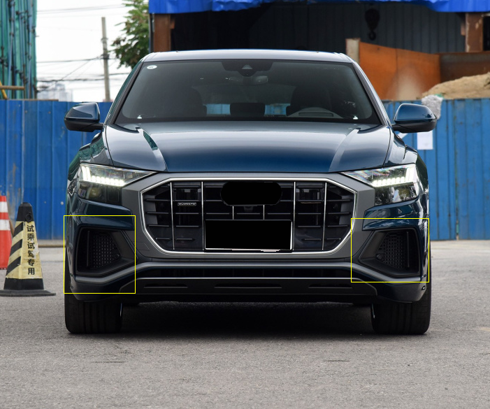 2023 Audi Q8 S-Line fog light grille