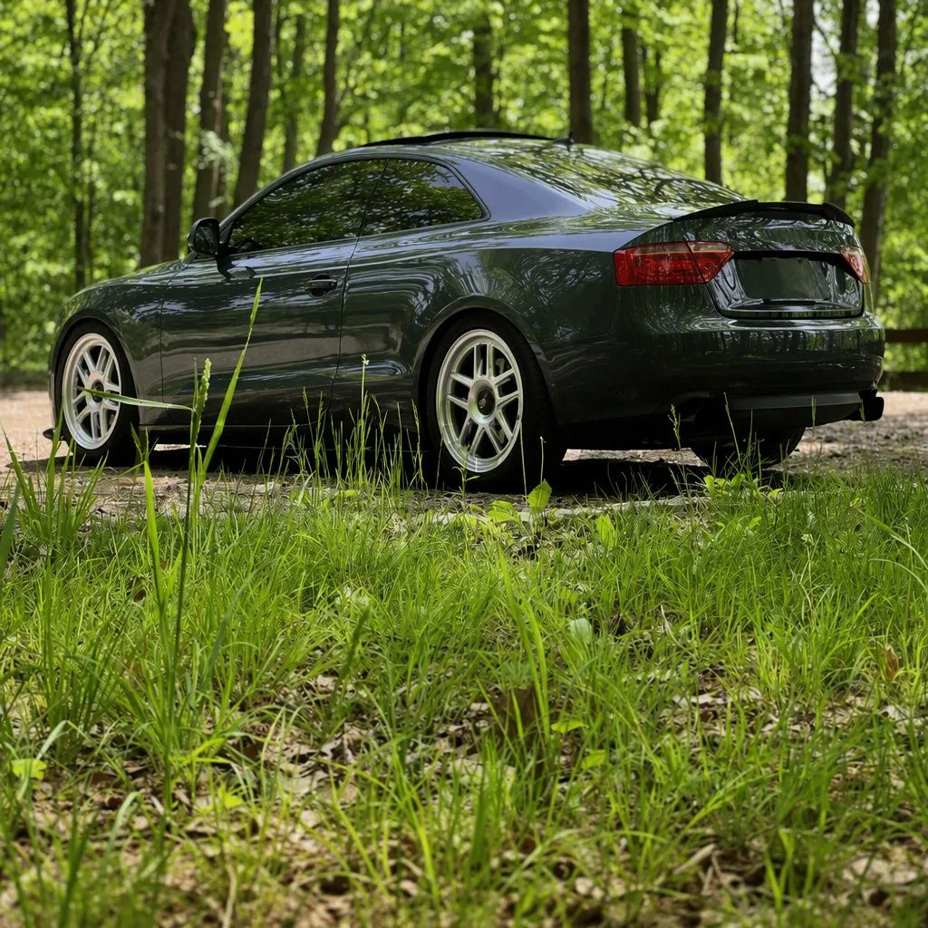 Audi A5 B8.5 Carbon Fiber Trunk Spoiler V Shape Front Detail