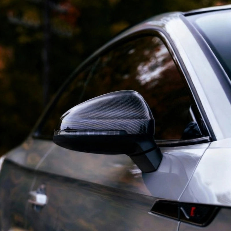Carbon mirror caps with blind spot light A4/S4/RS4