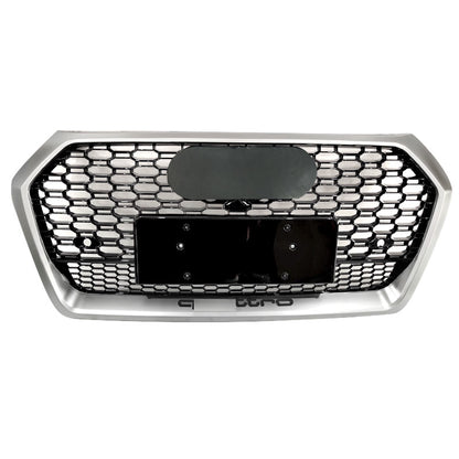 Complete honeycomb grille with Quattro lower mesh